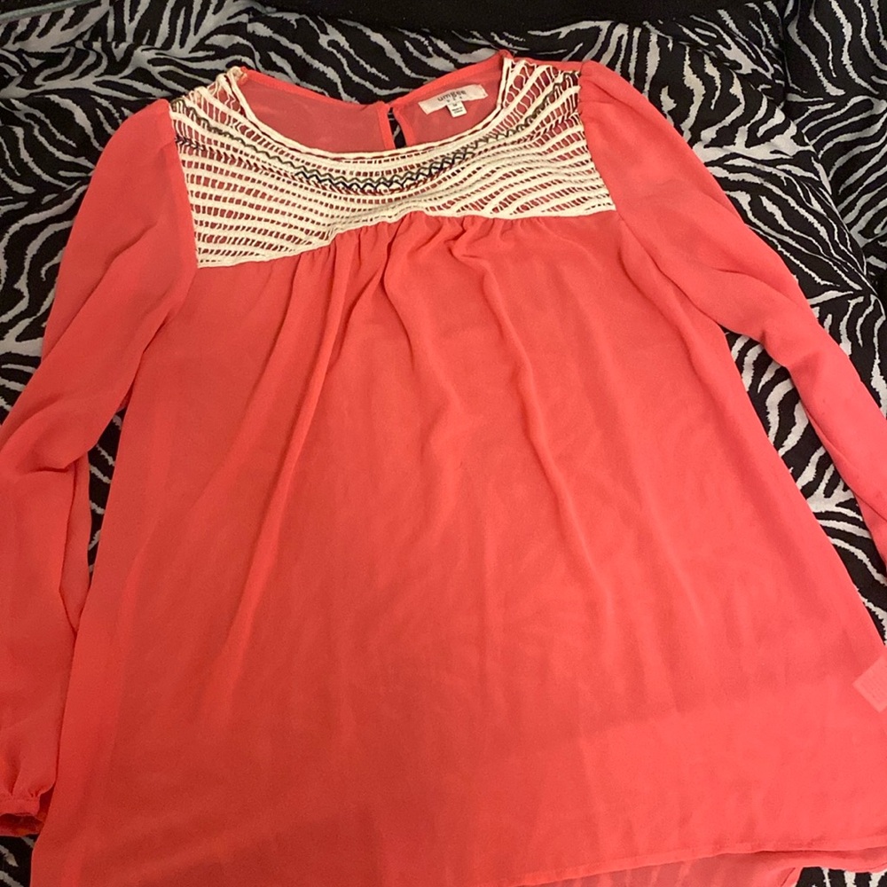 Cute mesh shirt